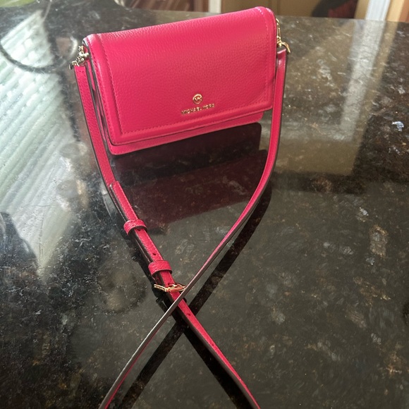 Michael kors purse - Picture 5 of 5